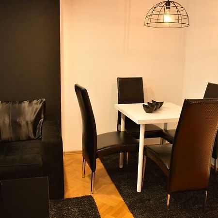 Naumovski Apartments 스코페 외부 사진